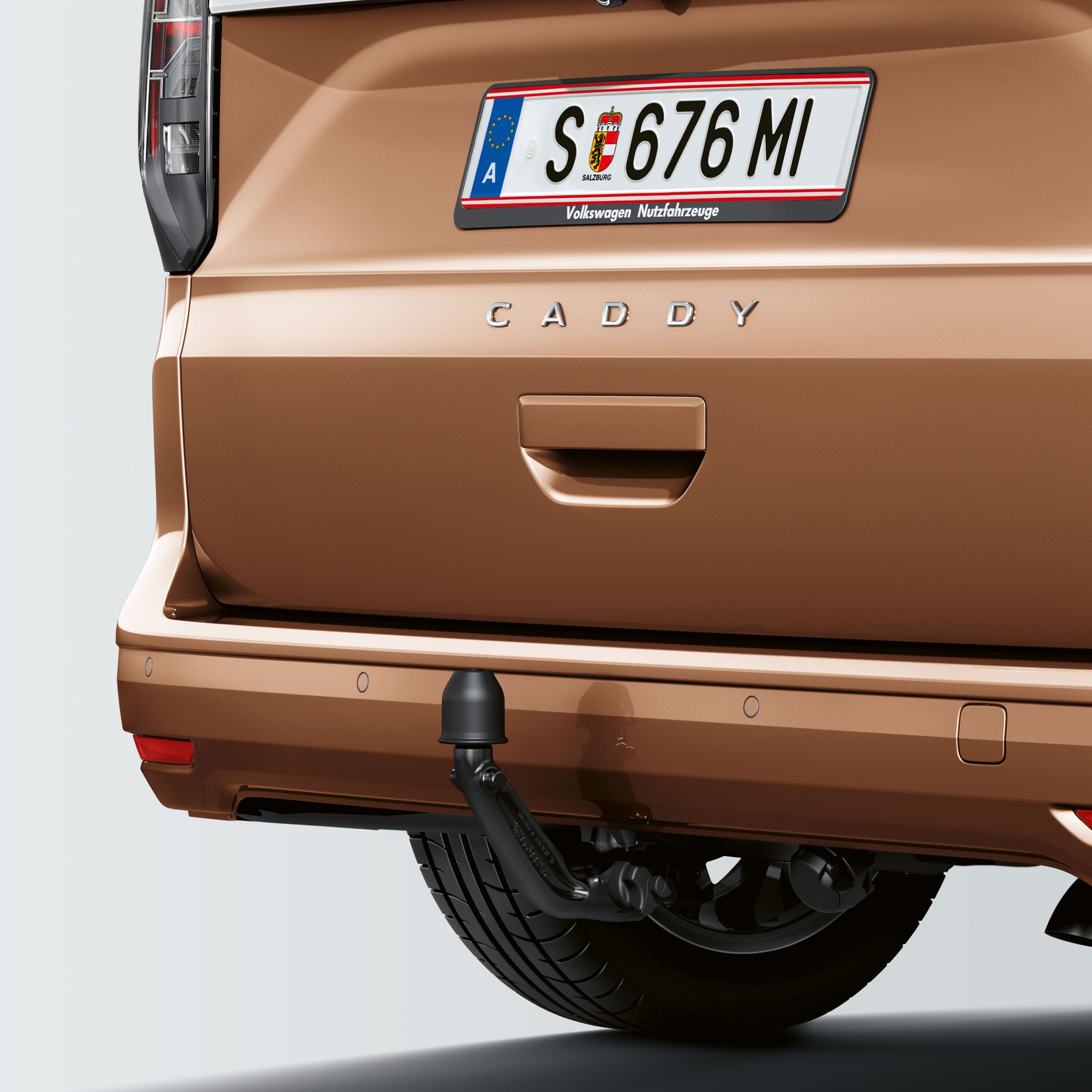 Detail na ťažné zariadenie na VW Caddy.